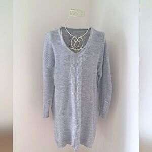 NWOT- Gray Cable Knit Women's Tunic Length Sweater, Size 1X.
